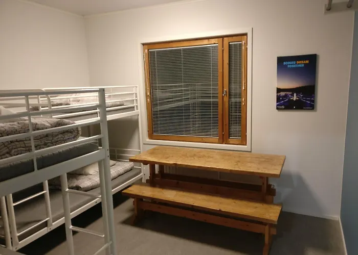 Partiotalon Retkeilymaja - Scouts بيت شباب