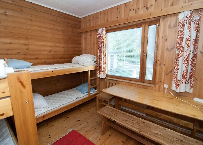 Partiotalon Retkeilymaja - Scouts * يونسو